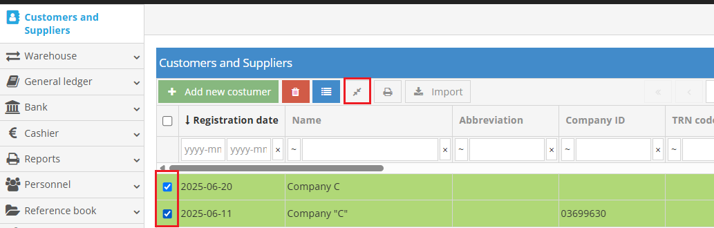 Customer merge action window with selection options